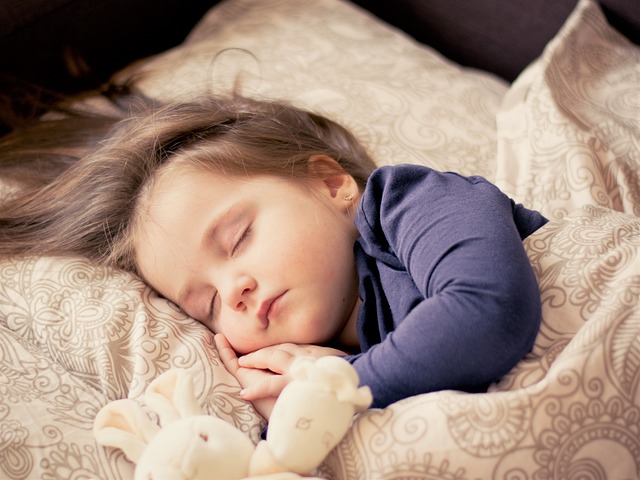 Bahaya tidur terlalu malam untuk anak