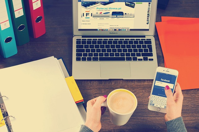 mengatasi digital overload syndrome di dunia kerja