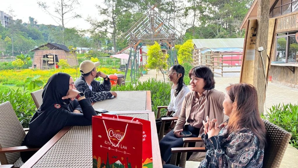 Nordic Land: Saat Saya Menemukan “Surga Kecil” dan Awal Sebuah Kolaborasi