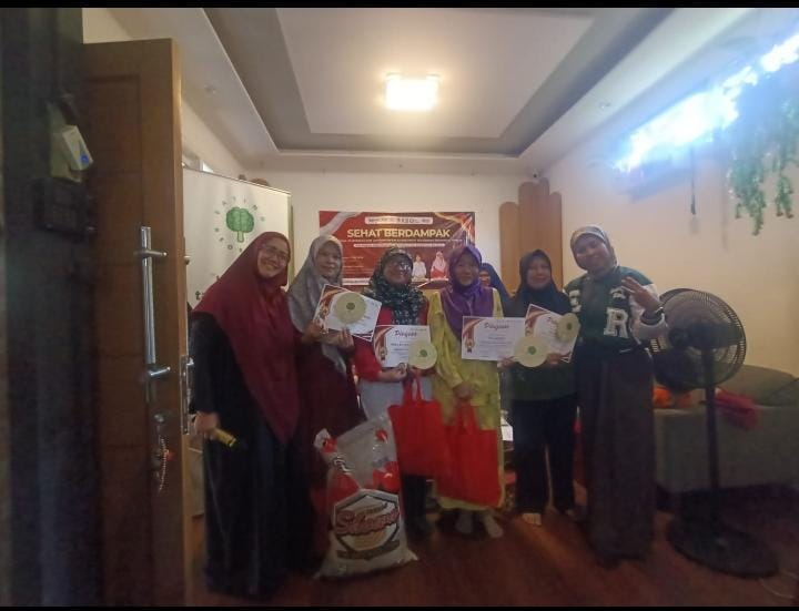 Indscript Creative Berikan Penghargaan kepada Guru Inspiratif dan Pegiat Lingkungan