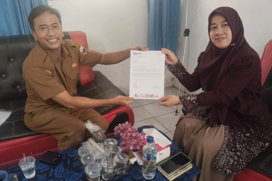 Ibu Kepala Sekolah SMK Muhammadiyah 2 Kabupaten Lebak sependapat dengan Gaung Literasi